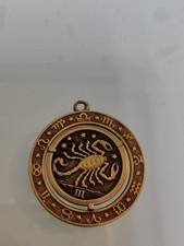 Ciondolo segno Zodiacale  In Oro 750 di hr.8 , Lo Scorpione ruota 