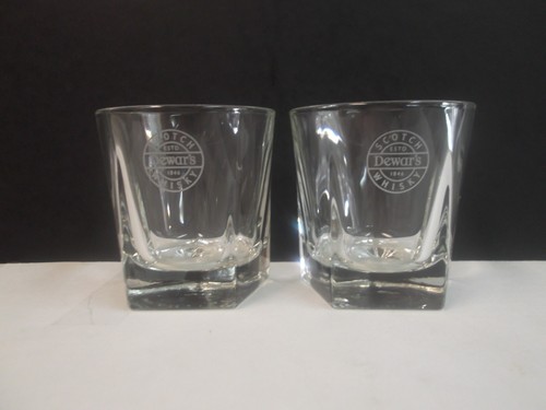 Dewar scotch whiskey - dewar's,