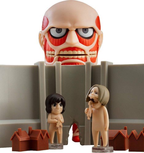 Attack titan colossal - titan,