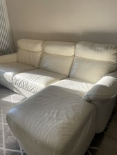 divano angolare in pelle