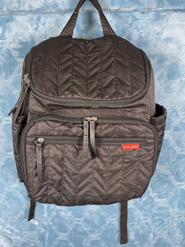 Skip hop black chevron quilted - black,