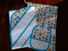 SET NASCITA ACCAPPATOIO SACCA BAVETTA MINNIE O TOPOLINO ricamo punto croce 