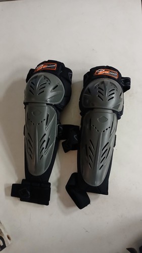 Protezioni ginocchiere moto - protezioni,