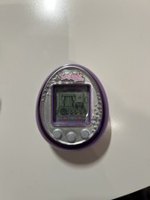 Tamagotchi Friends Amethyst