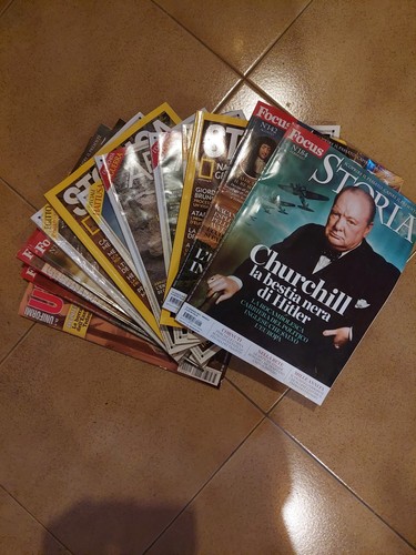 Riviste storica uniformi focus - storica,