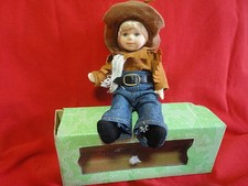  BAMBOLA  BAMBOLOTTO,VINTAGE IN CERAMICA  BAMBINO COWBOY  16  CM CIRCA vedi foto