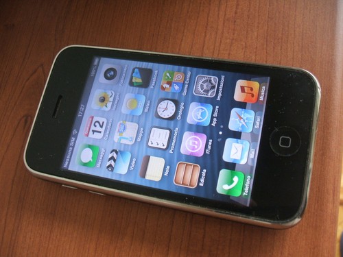 Apple iphone 3gs 16gb a1303 - apple,