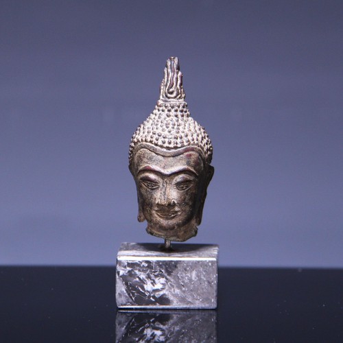 Piccola testa buddha in - buddha,