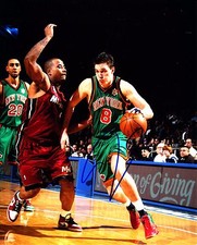 Danilo Gallinari Autographed