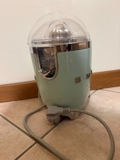 spremiagrumi smeg