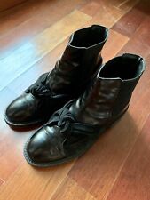 Stivaletti In Pelle Con Fiocco