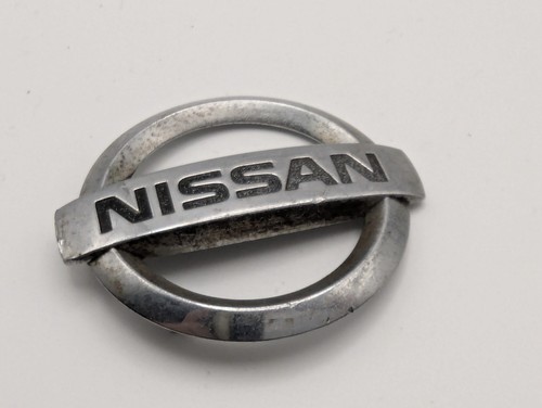 Nissan borchia coprimozzo - nissan,