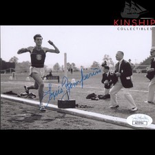 Louis Zamperini signed 4x6