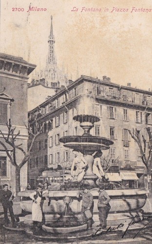 Milano piazza fontana donne - piazza,