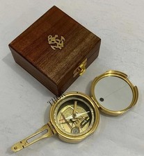 Bussola in ottone dall'aspetto