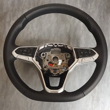 #28 VW Tiguan AX1