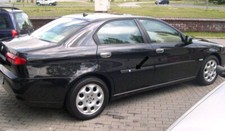 Barre portatutto laterali nere per Alfa Romeo 166 Berlina anno 09.1998-06.2007 F5