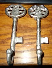 2 VECCHIE CHIAVI SCHELETRO