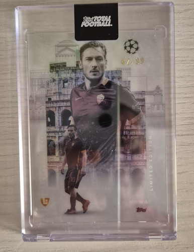 Topps total football champions - topps,