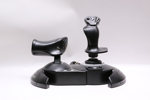 Joystick thrustmaster flight - joystick, t.flight
