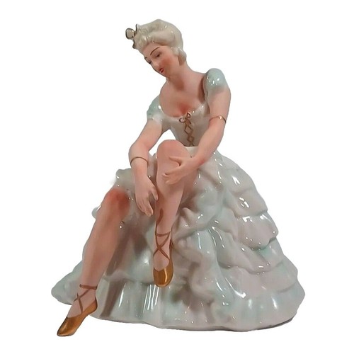 Antica statuina ballerina