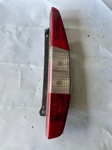 Fanale posteriore sinistro