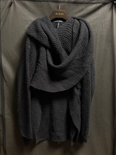 Cardigan maglione asimmetrico