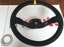 Volante sportivo scamosciato