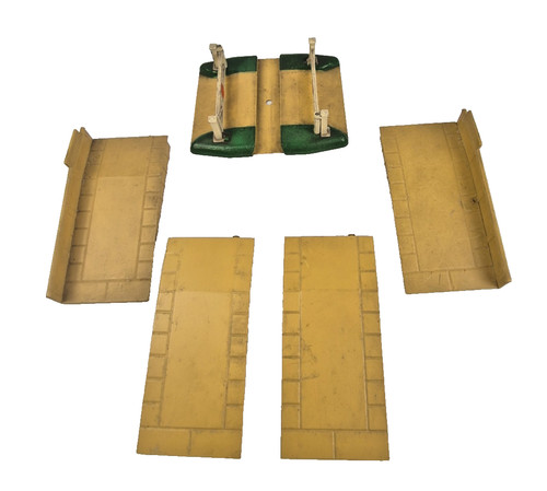 Hornby railways gated - hornby, level