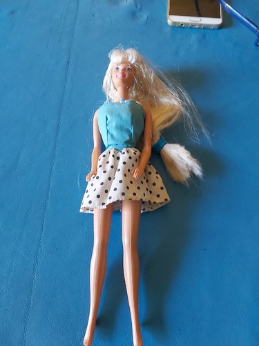 Vecchia barbie bambola - vecchia,