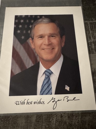 Foto firmata dal - , presidente