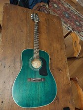 Chitarra acustica Washburn