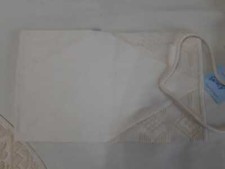 tovaglia sarda ricamata con due portatovaglioli