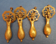 Maniglie a goccia per cassetto