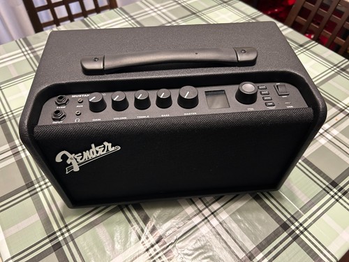 Amplificatore fender mustang - amplificatore,