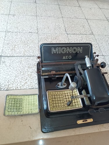 Macchina per scrivere - macchina,