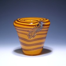 Vaso moderno in vetro