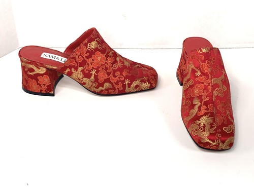 Zoccoli vintage ricamati drago
