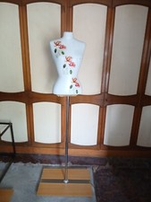 Manichino donna mezzo busto vintage verniciato bianco