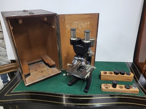 Microscopio scatola - scatola, +