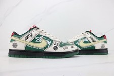 Nike SB Dunk Low PRM QS Sneakers per Uomo - Black/Black-Parachute Beige, EU 44