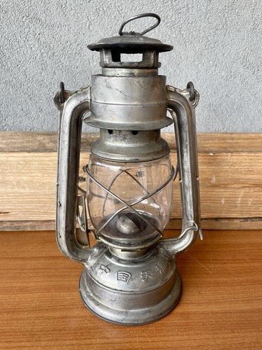 Lanterna petrolio vintage