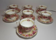 Servizio 6 + 1 Tot. 7  Tazze