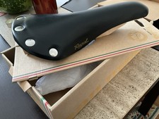 Sella in pelle nera NOS in