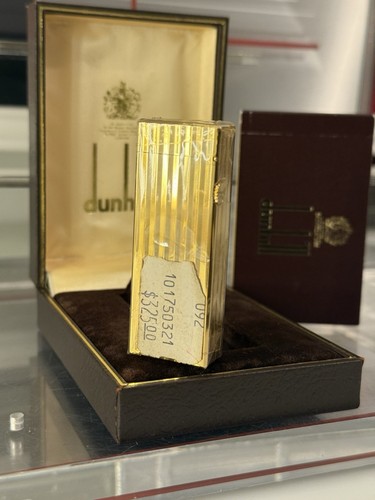 Dunhill vertical line - vertical,