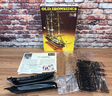 Modellino nave vintage Revell