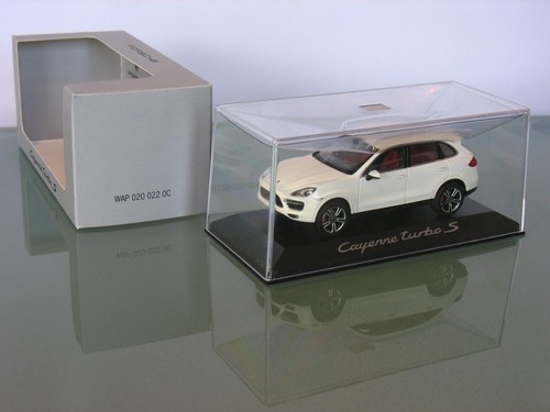 Porsche cayenne turbo s - porsche,