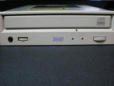 SCSI CD-RW YAMAHA CRW4416S