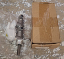 Brake Master Cylinder w/