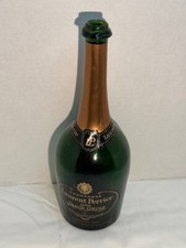 Bottiglia vuota di champagne